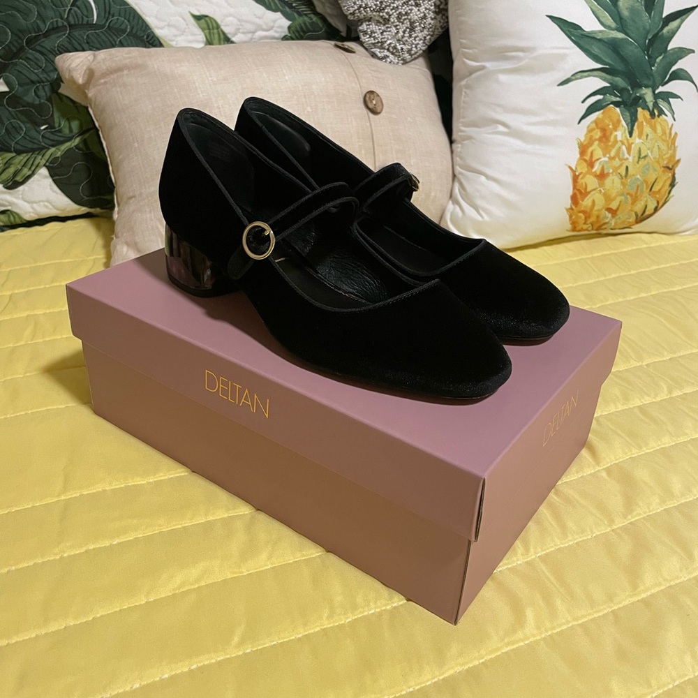 DELTAN/ Grace Black Tortoiseshell Mary Jane